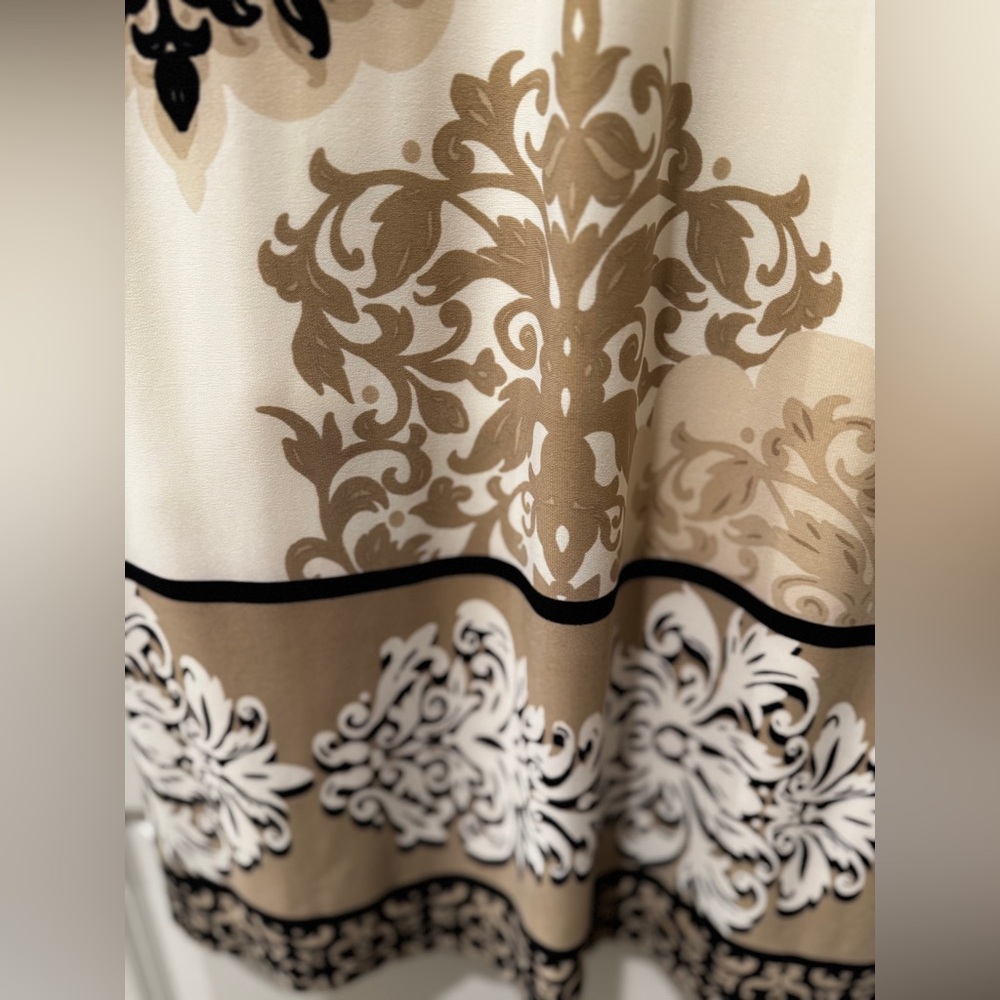 Chico’s Cream & Black Damask Beaded V-Neck Shift Dress Size 1 (M) - Picture 6 of 9
